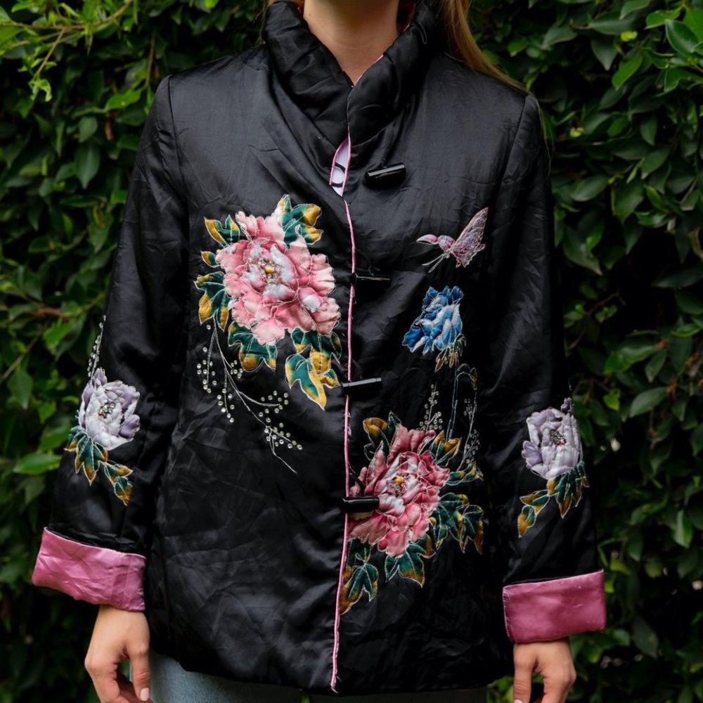 Vintage asian floral jacket 🌸